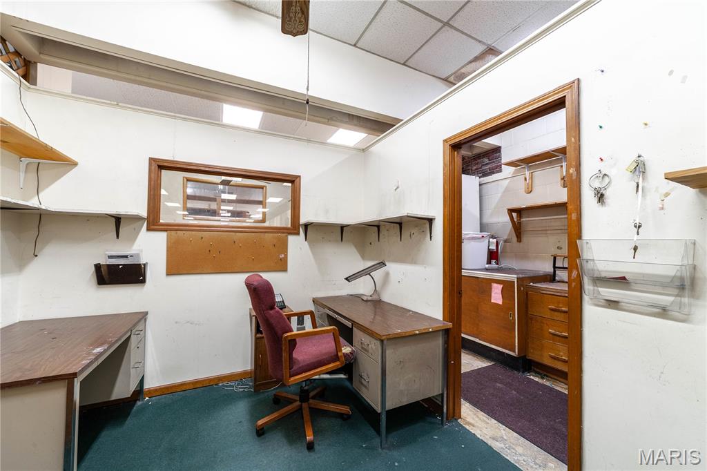 Moberly - Commercial Sale