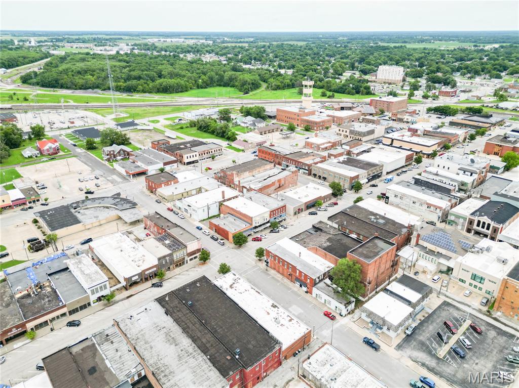 Moberly - Commercial Sale