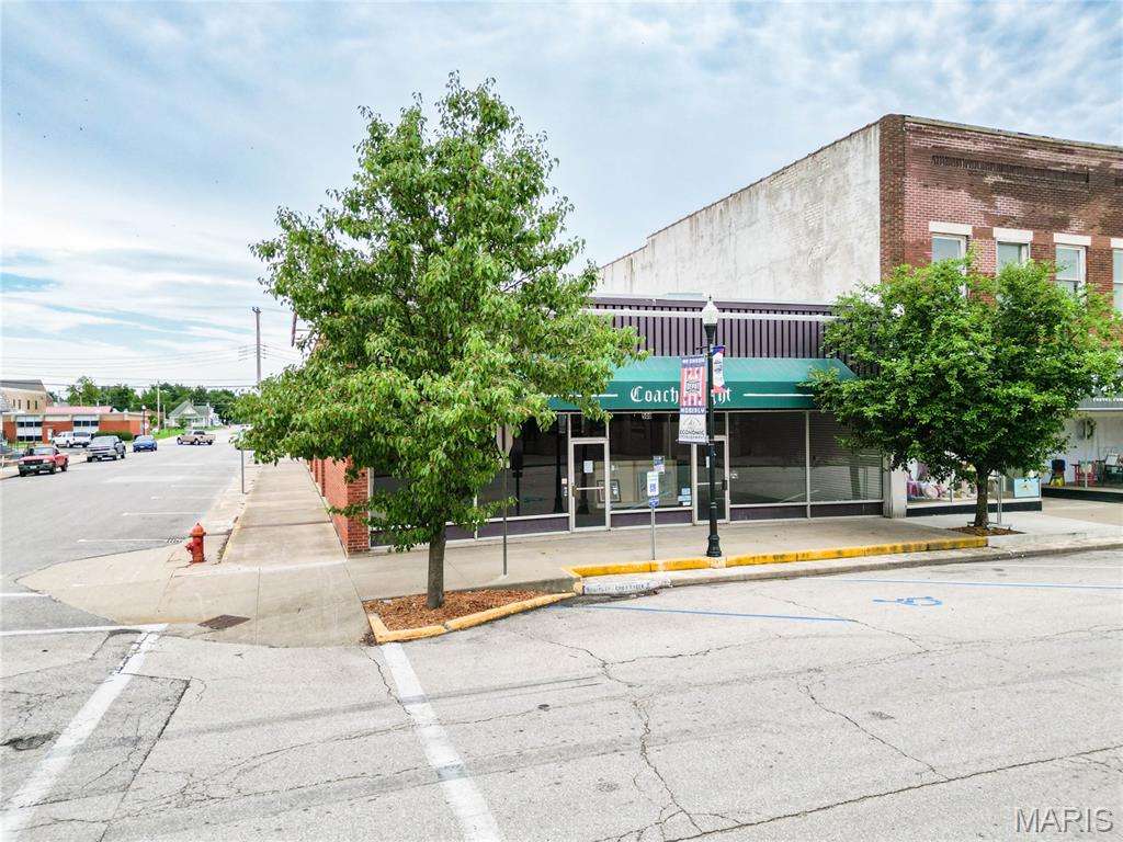 Moberly - Commercial Sale