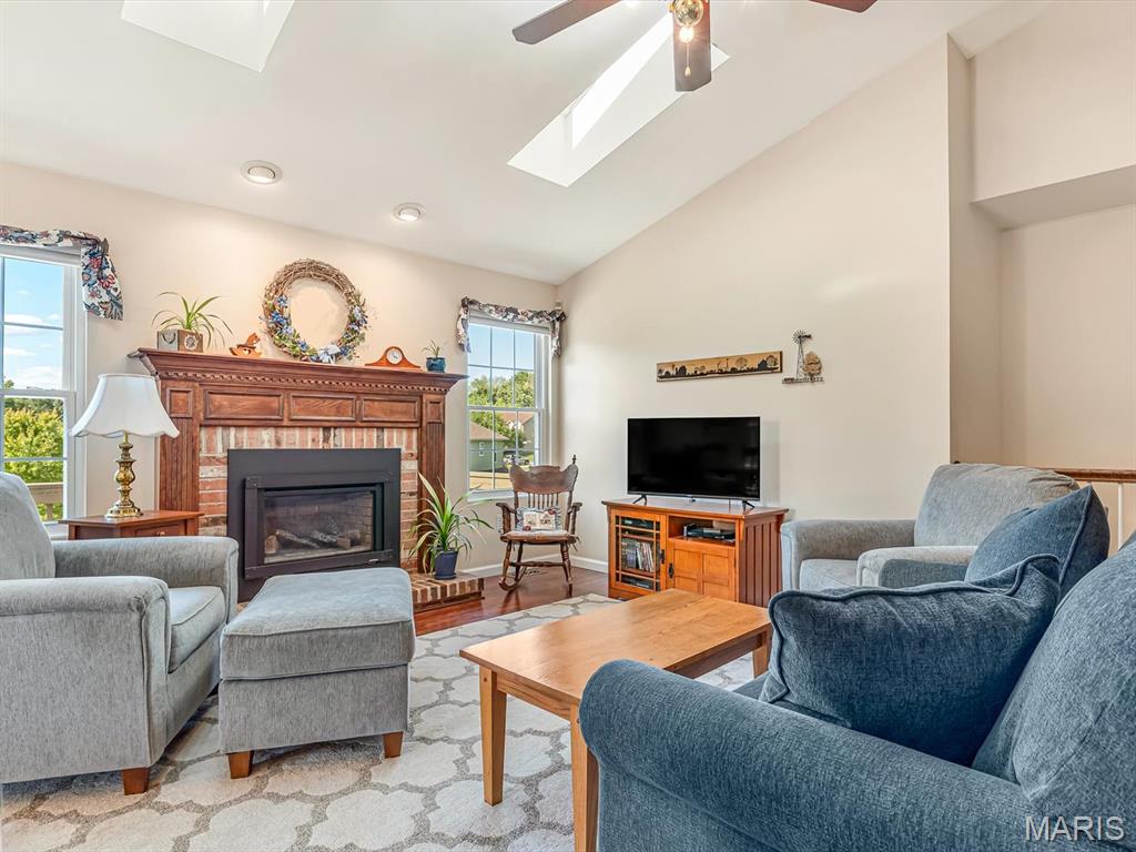Country Club Manors - Residential