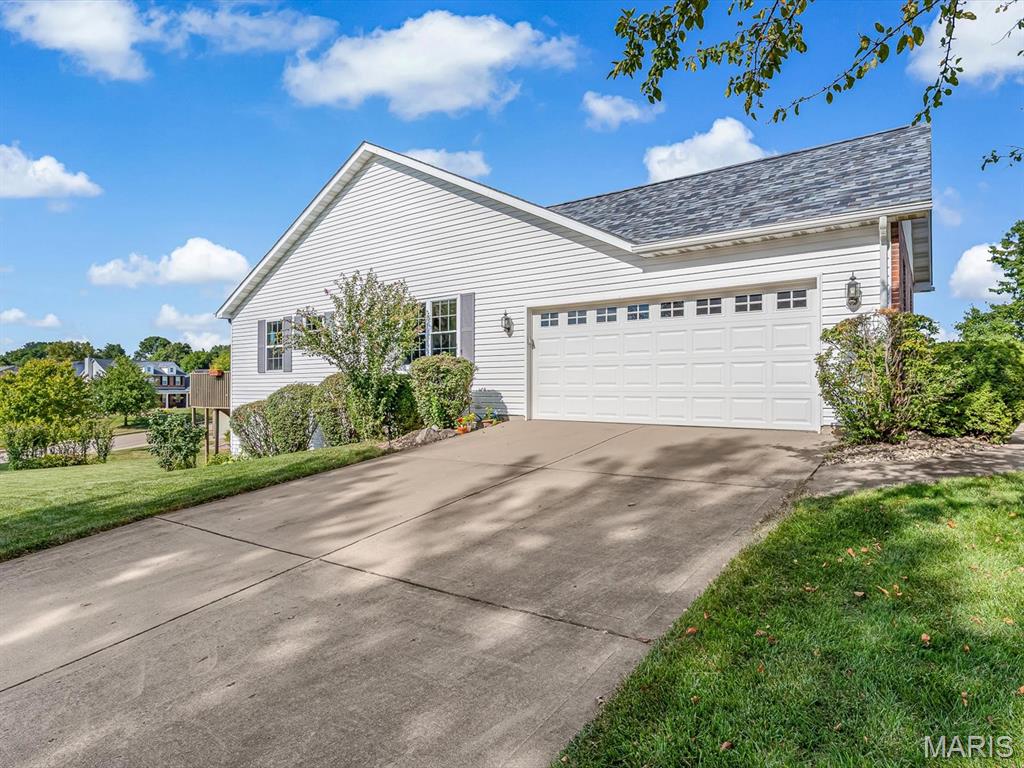 Country Club Manors - Residential