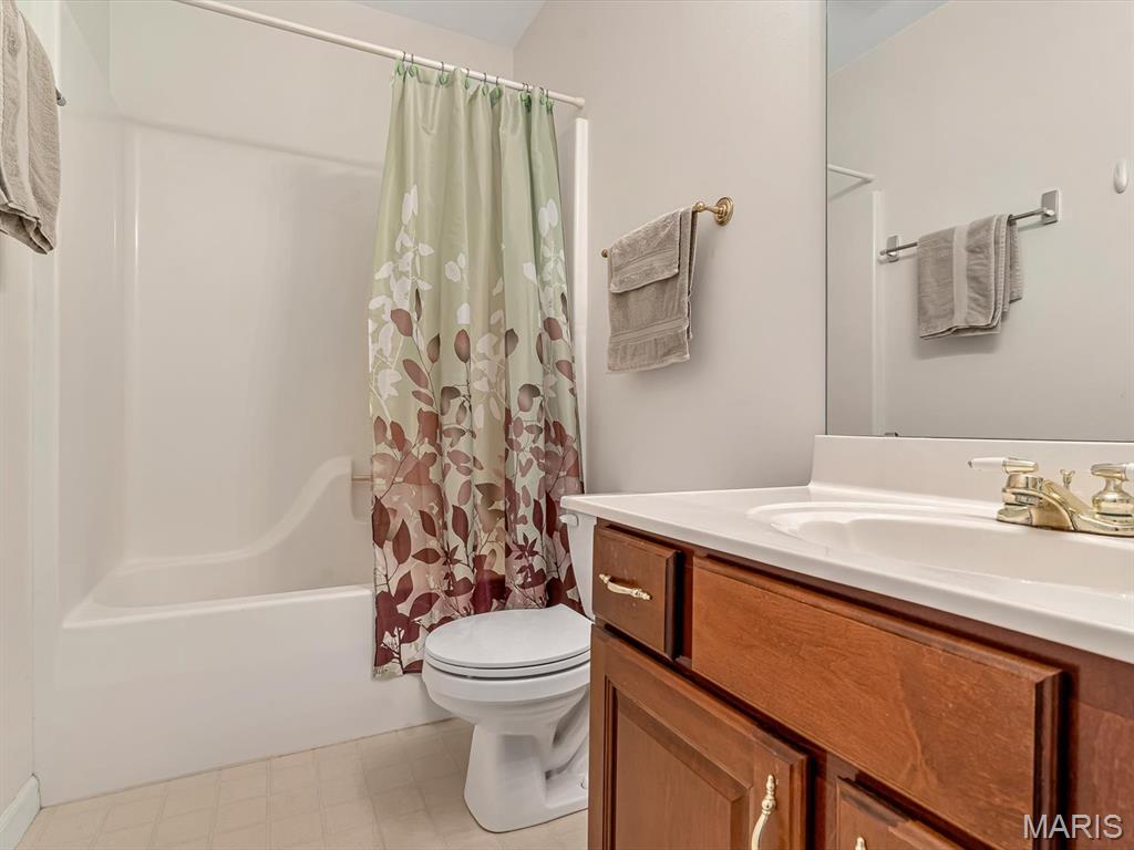 Country Club Manors - Residential