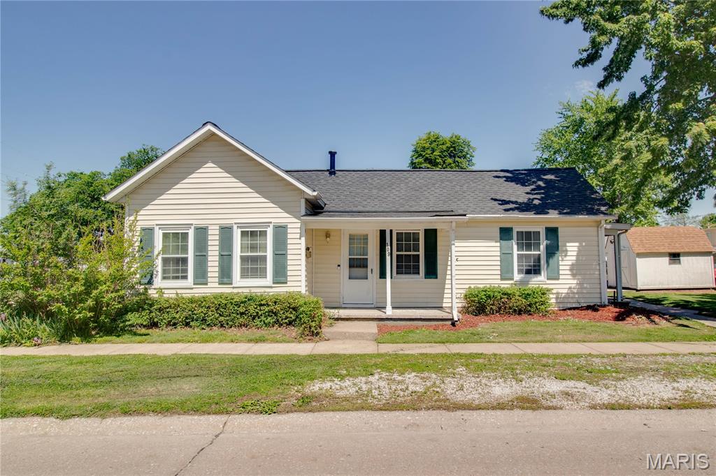 Welcome home to this charming 2-bedroom, 1-bath cottage featuring newer flooring throughout for a clean, updated feel. A brand new roof installed last year adds extra peace of mind.

Situated on a spacious corner lot, you’ll appreciate the off-street parking and convenient main floor laundry. Inside, the layout is bright and comfortable, with a functional kitchen and cozy living space. A great option for easy, everyday living.