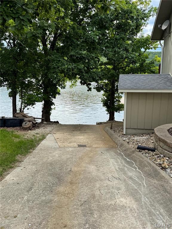 Aarons Point - Residential