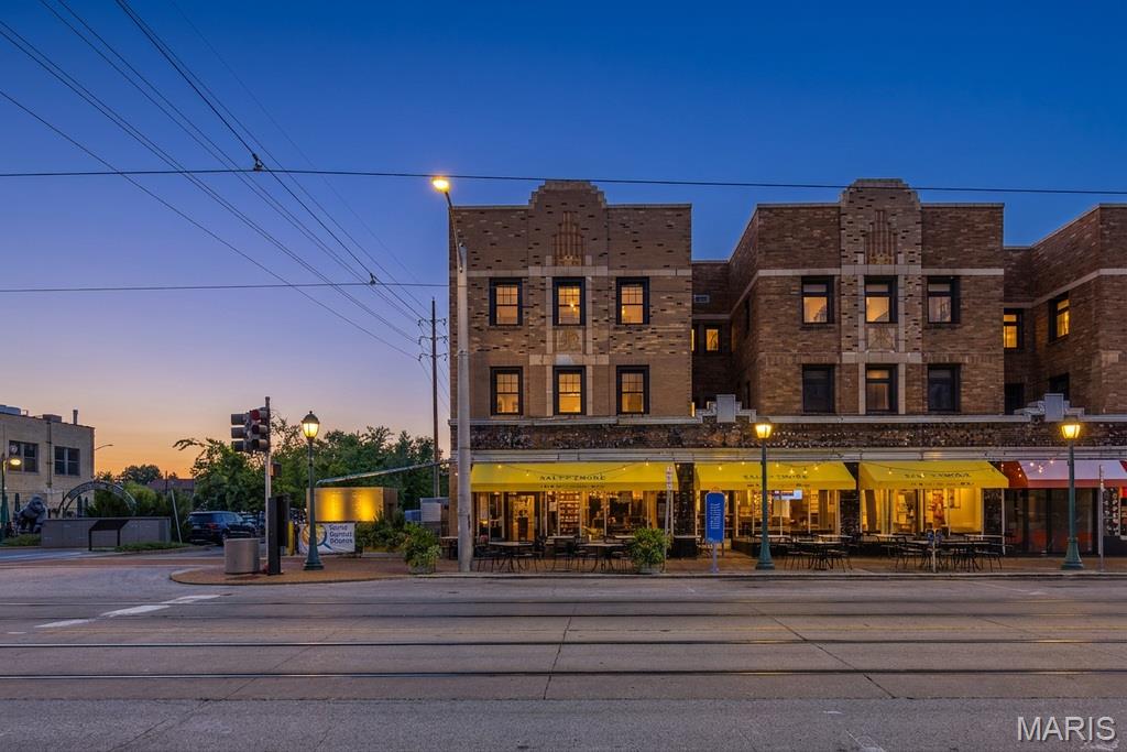 The Loop Condo - Residential
