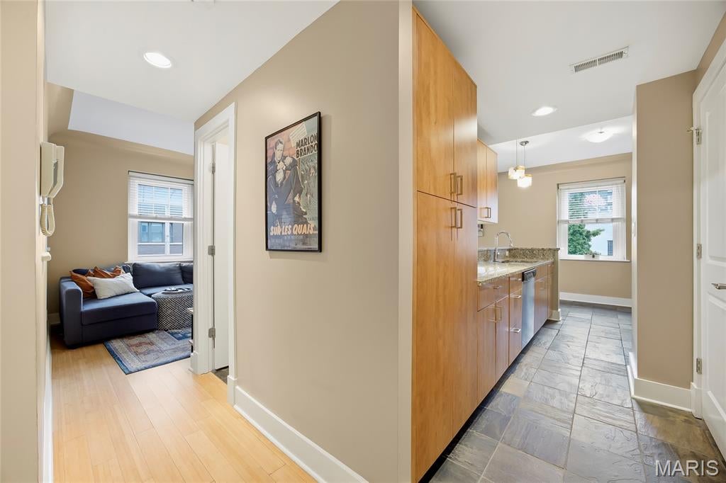 The Loop Condo - Residential