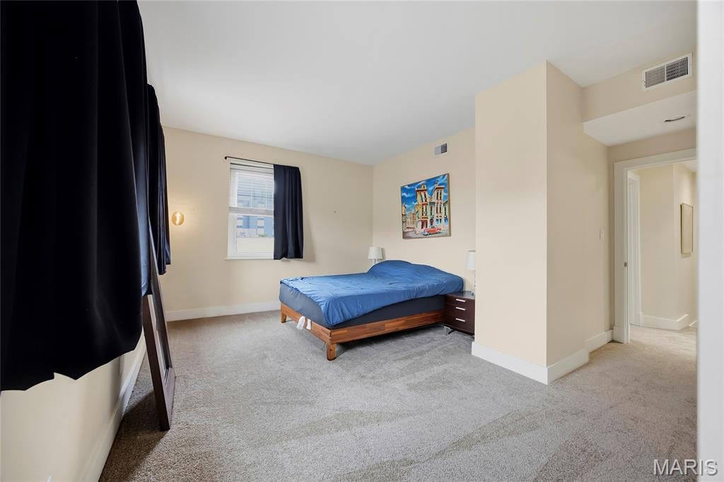 The Loop Condo - Residential