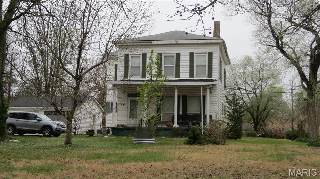 Looking for room to grow? This nearly 3000 sq foot home has large rooms and a rambling floor plan. 
A solid piece of history waiting for your personal touches.
Motivated seller.