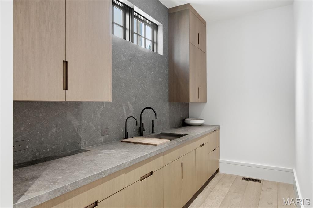 Old Town West Lts 3 & 4 Lt Consolidati - Residential