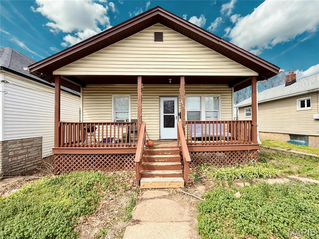 West Walnut Manor - Residential
