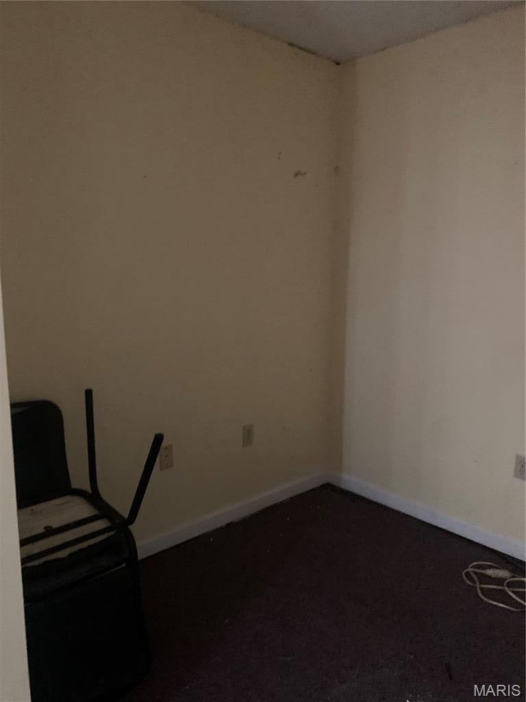n/a - Commercial Sale