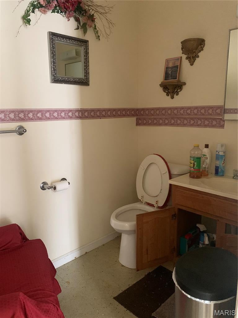 n/a - Commercial Sale