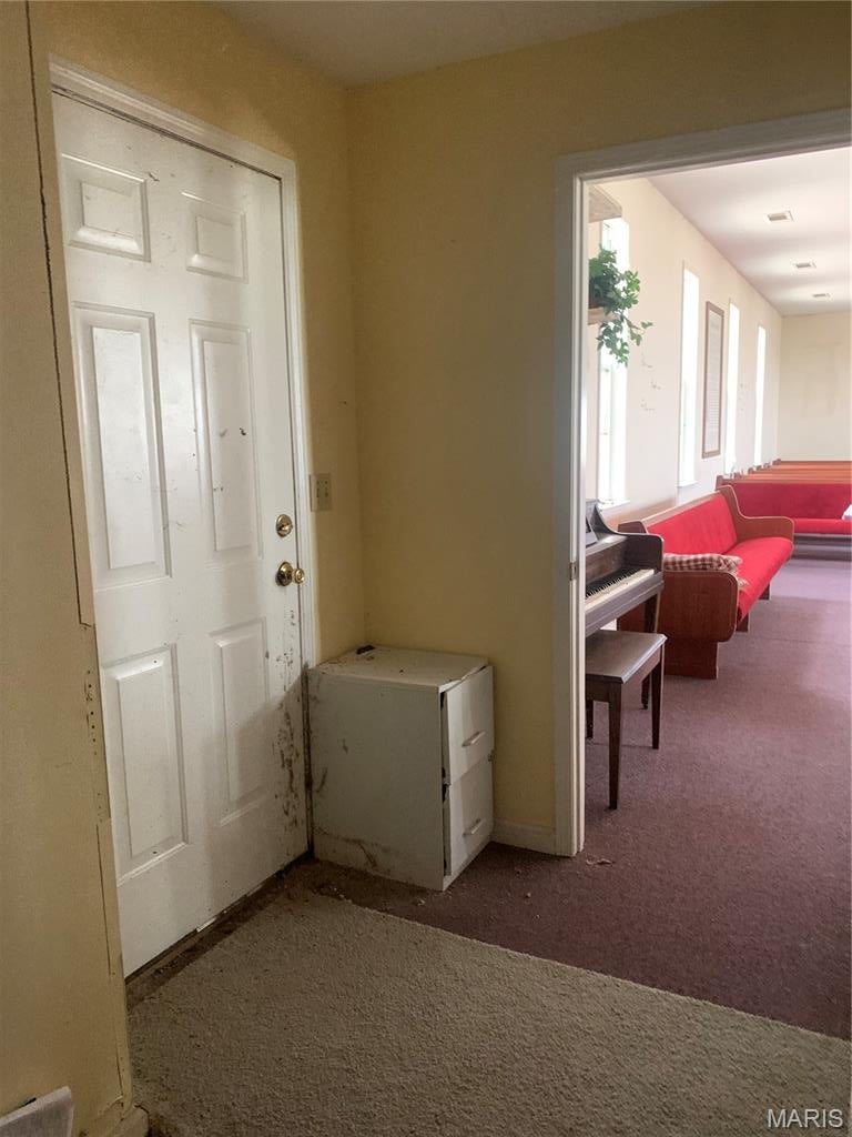 n/a - Commercial Sale
