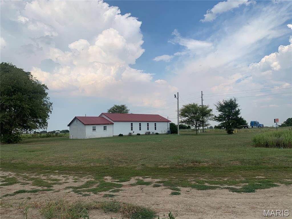 n/a - Commercial Sale