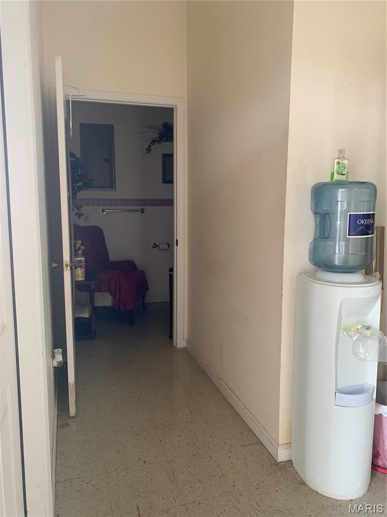 n/a - Commercial Sale