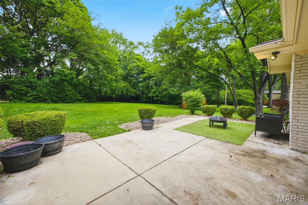 Chenot Place 6th Add - Residential