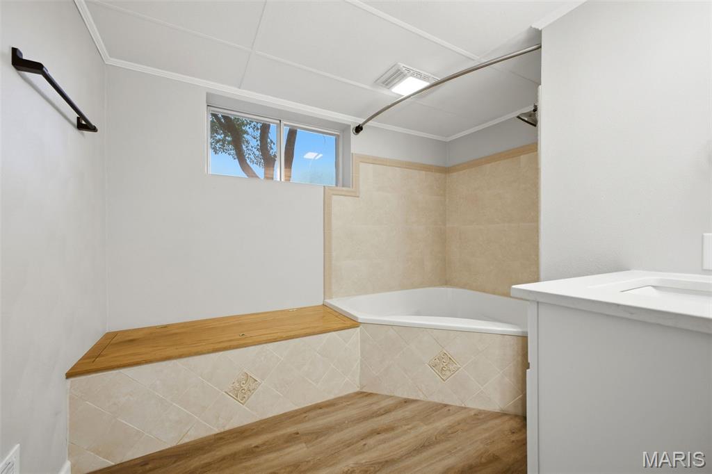 Chenot Place 6th Add - Residential