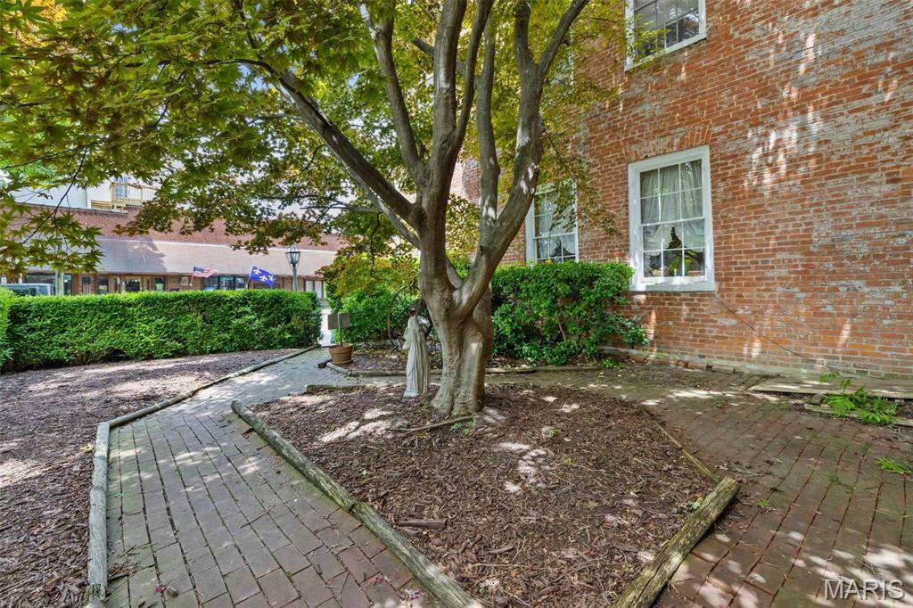 Downtown - Commercial Sale