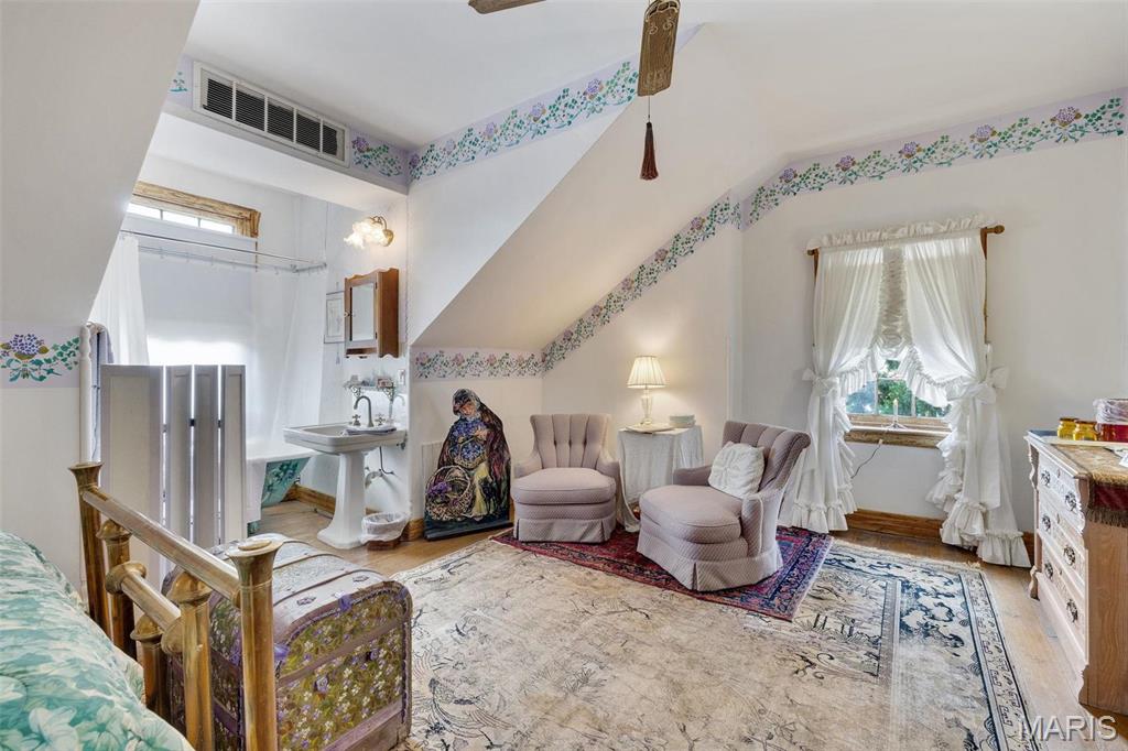 Downtown - Commercial Sale