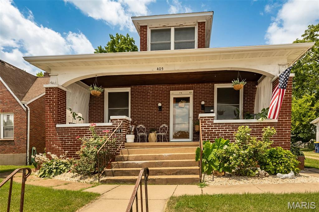 Coming Soon in the Heart of Washington! ?? This adorable 1.5-story brick home is full of charm, character, and timeless appeal! Built in 1924, it beautifully blends original craftsmanship with thoughtful updates, offering 4 bedrooms, 2 full baths, gorgeous original hardwood floors, and spacious rooms throughout. The main level features a welcoming living room, a separate dining room perfect for gatherings, an updated kitchen with newer cabinetry, Formica countertops, gas range, refrigerator, and dishwasher, plus a cute enclosed sun porch with newer windows and exterior door—an ideal spot to enjoy your morning coffee. You'll also find two bedrooms and an updated full bath on the main floor. Upstairs offers two generously sized bedrooms with wrap-around closets, an updated full bath, and a cozy sitting area that's perfect for a home office, reading nook, or play space. The full basement provides abundant storage along with a laundry area. Outside, you'll love the level, fenced backyard featuring a large patio and utility shed—perfect for relaxing, entertaining, or letting kids and pets play. Located in the heart of Washington, you'll enjoy being just minutes from parks, the community pool, restaurants, shopping, and within walking distance to the beautiful riverfront.

?? Professional photos and floor plan will be added on July 22. Showings begin July 25—don't miss your opportunity to see this charming home before it's gone!