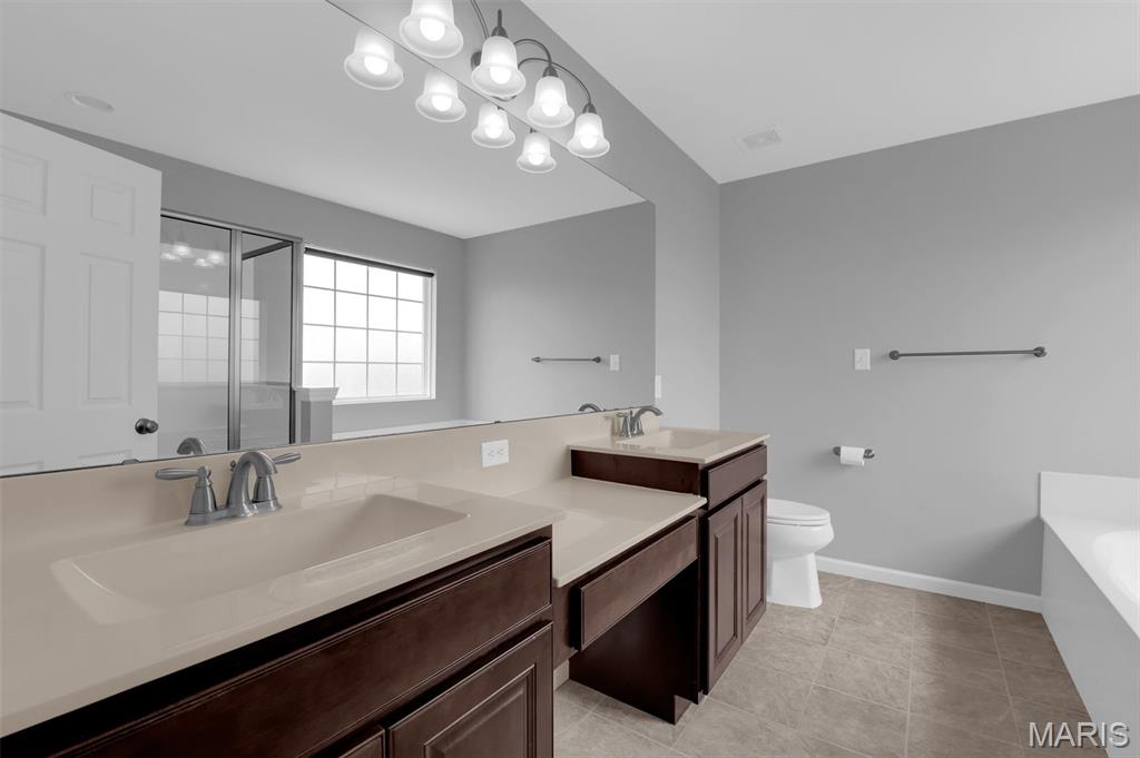 Barrington Square - Residential