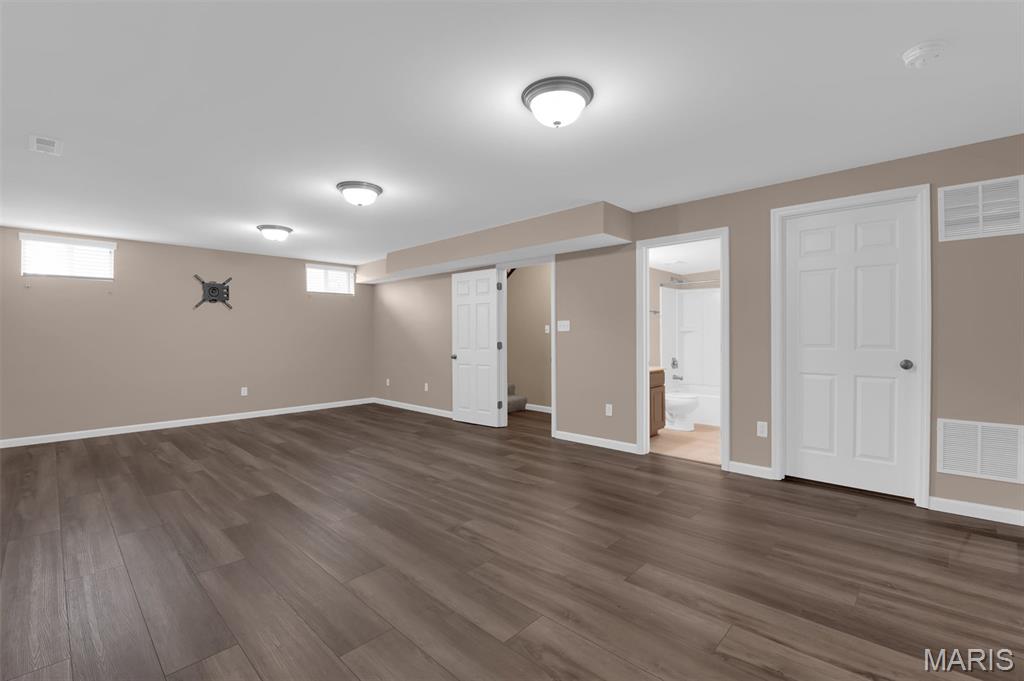 Barrington Square - Residential