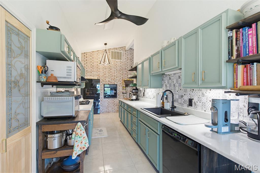 Bluff Estates 2nd Sub - Residential