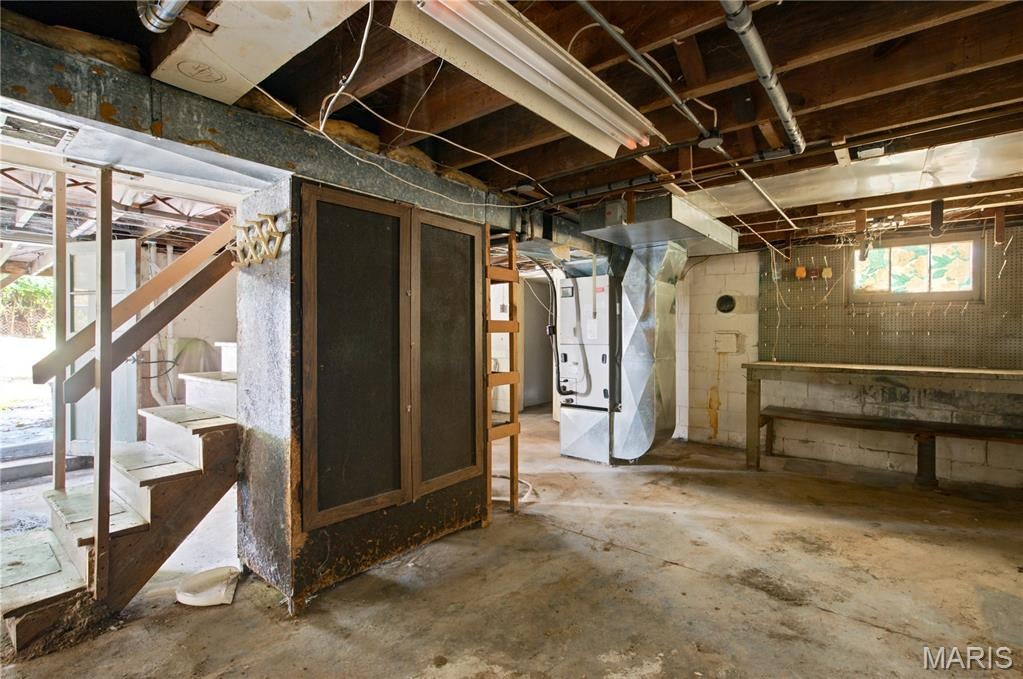Alphonse Berry Tr - Residential