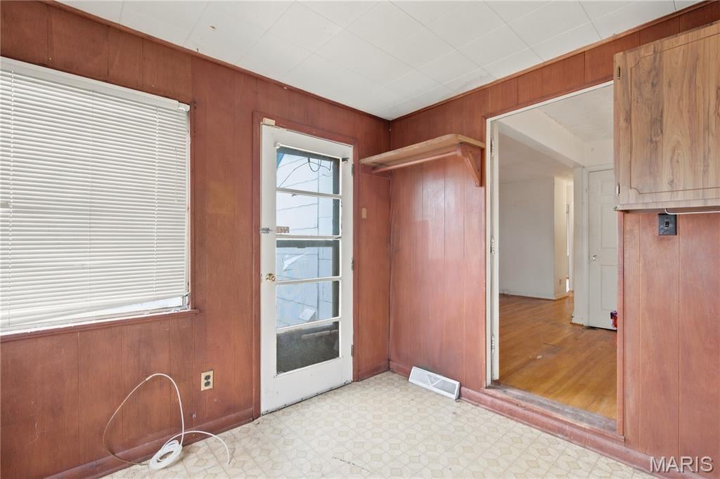 Alphonse Berry Tr - Residential