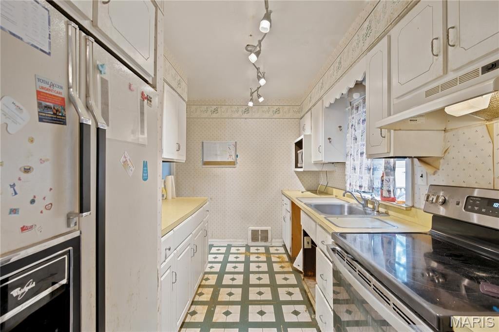 Alphonse Berry Tr - Residential