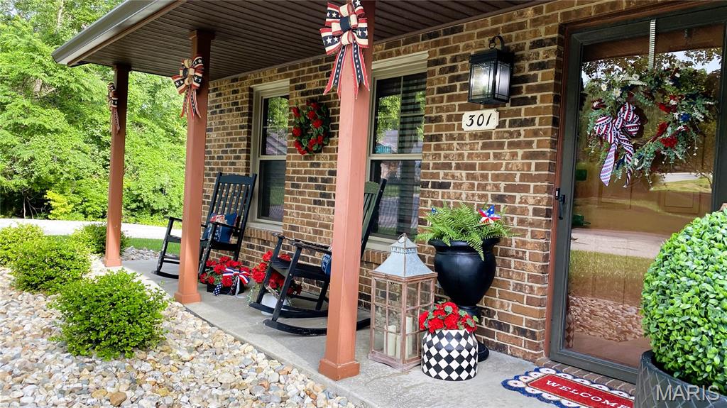 LISTED/SOLD same day