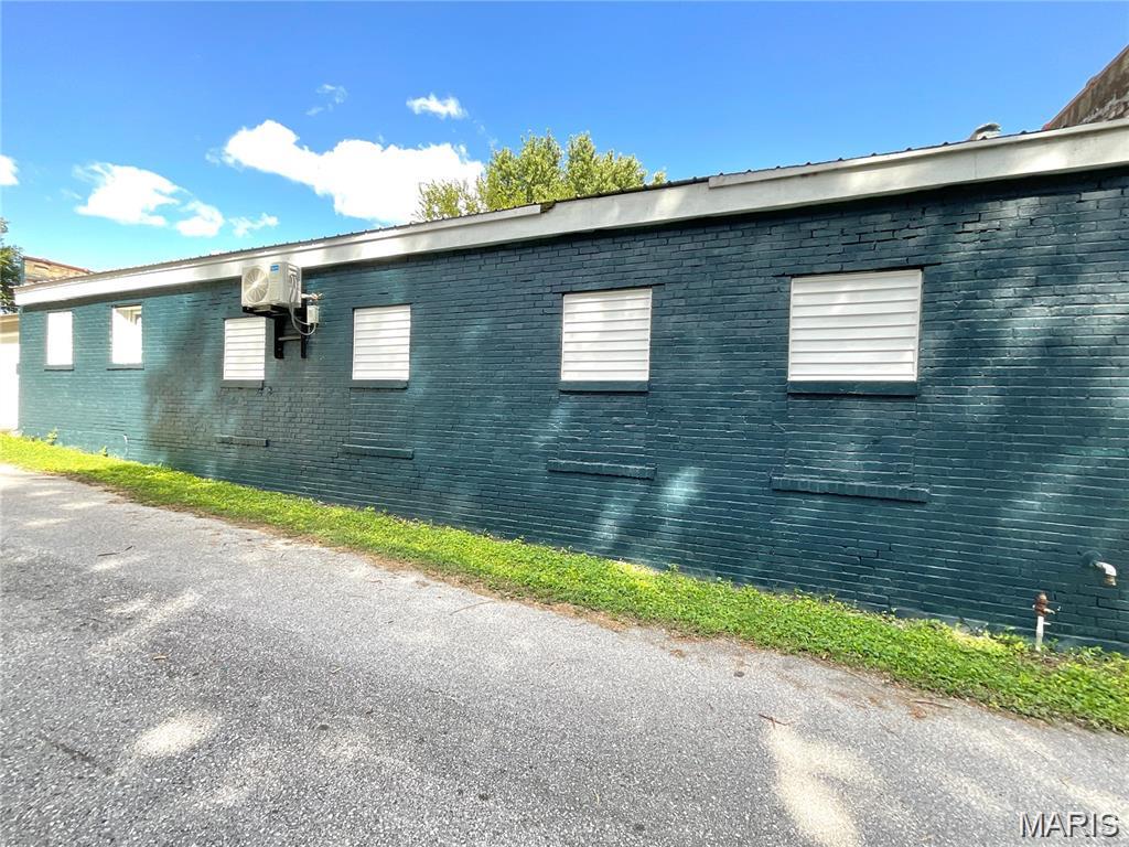 Hunt Add - Commercial Sale