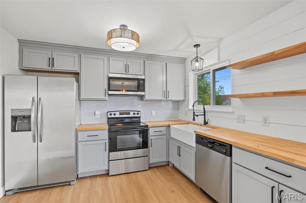 Morgan Oaks #2 - Residential Lease