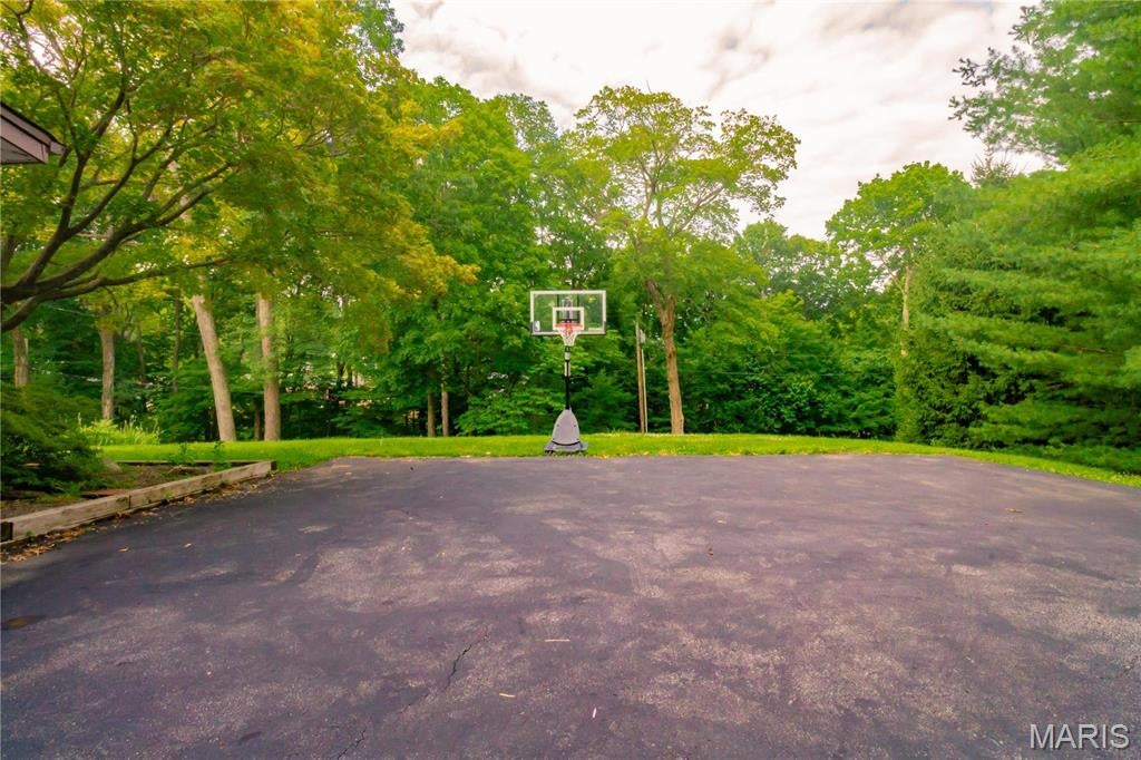 Ladue Trails - Residential Lease