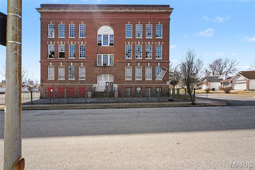Chambers Jane - Commercial Sale