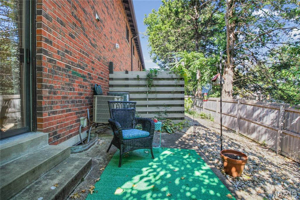 Barrington Square Condo - Residential