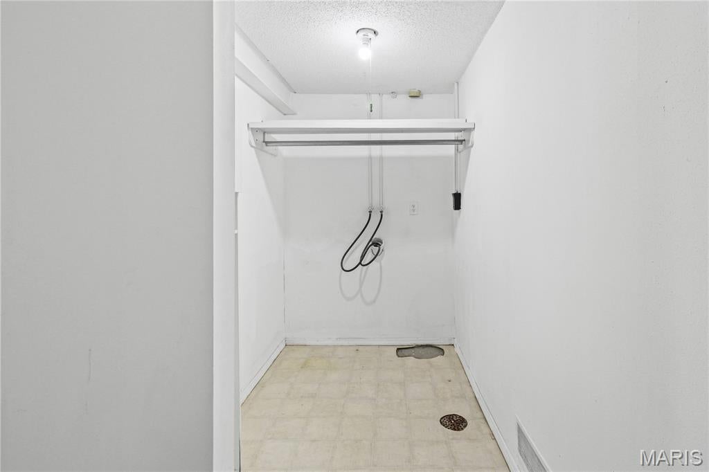 Barrington Square Condo - Residential