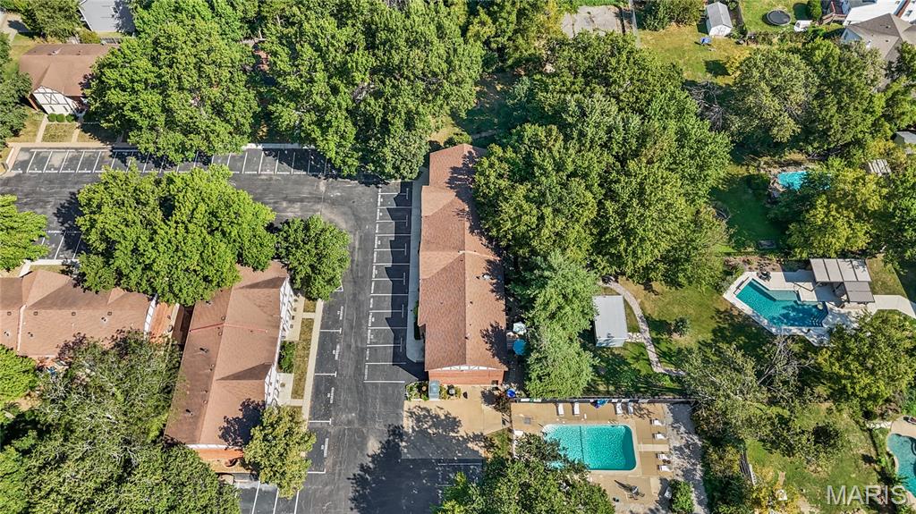 Barrington Square Condo - Residential