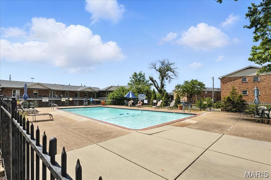 Colonial Woods Condo - Residential