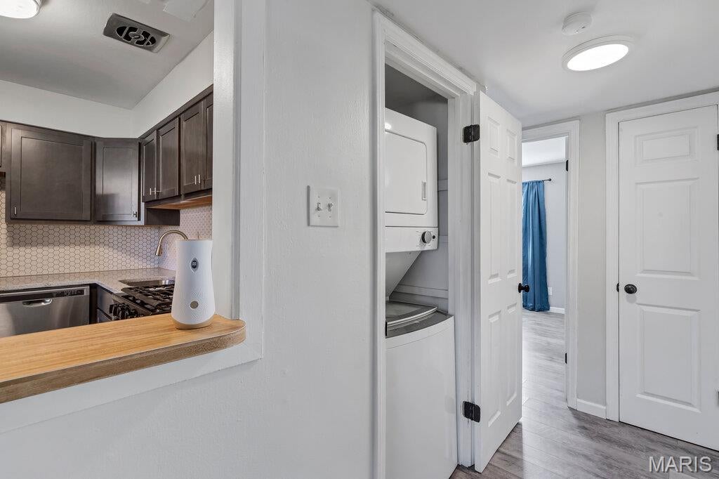 Colonial Woods Condo - Residential