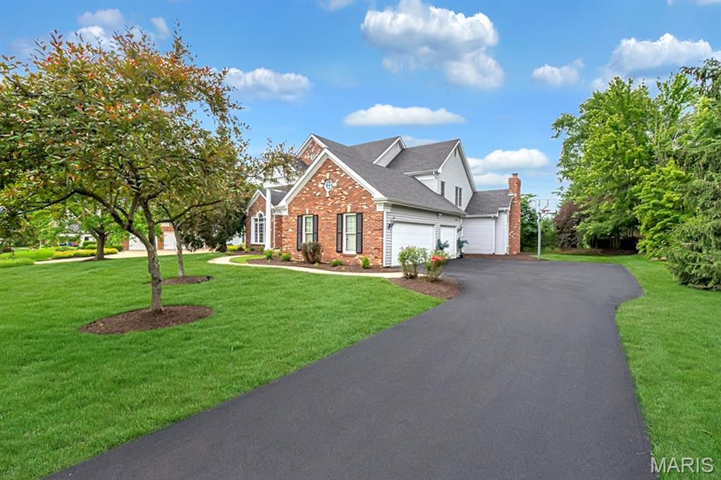 Manderleigh Of Town & Country One - Residential