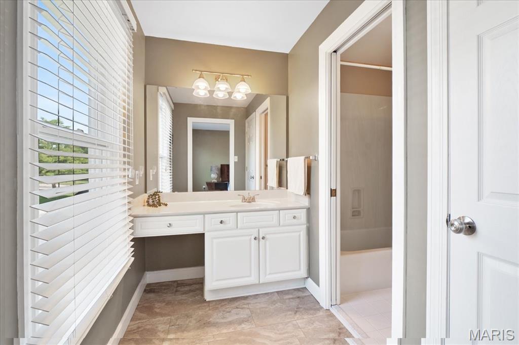 Manderleigh Of Town & Country One - Residential