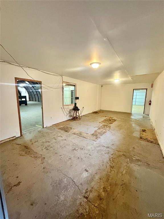 n/a - Commercial Sale