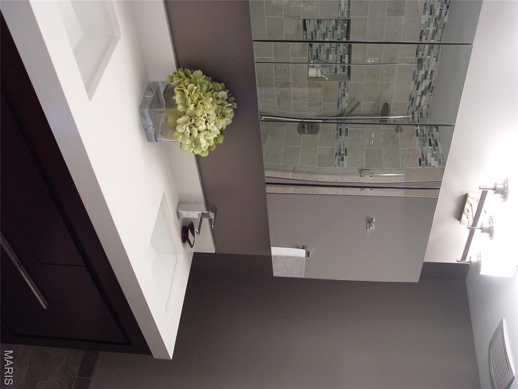 Warwick Condos - Residential Lease