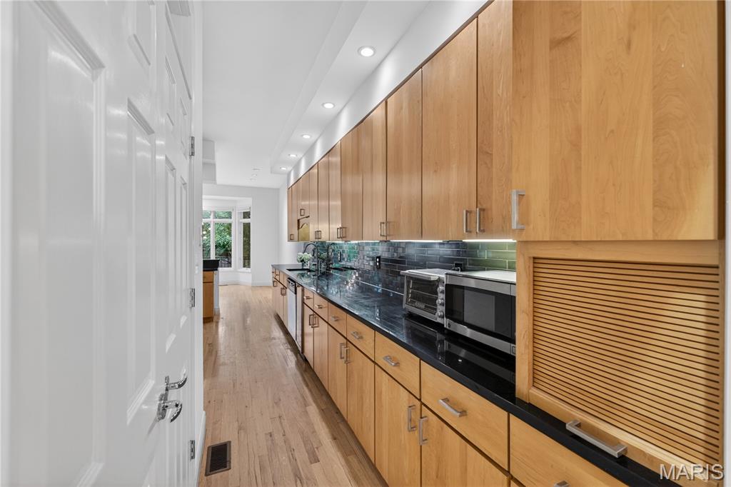 North Pointe Clayton - Residential