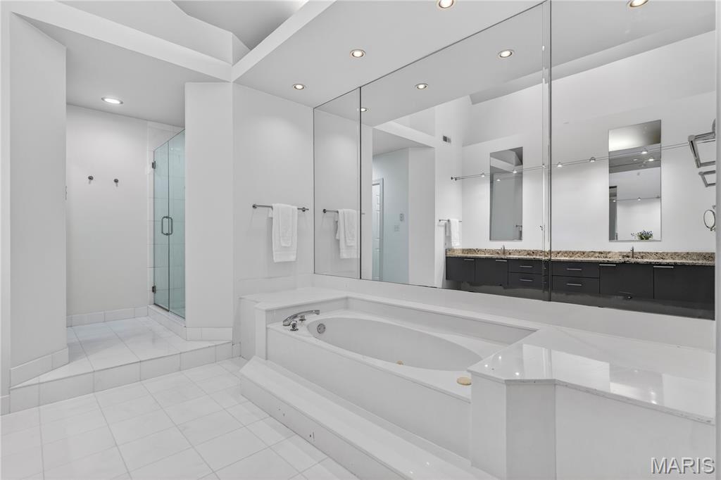 North Pointe Clayton - Residential