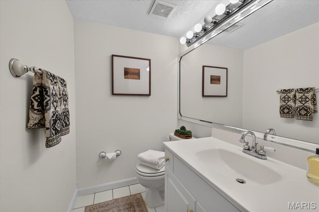 Colony Woods Condo - Residential
