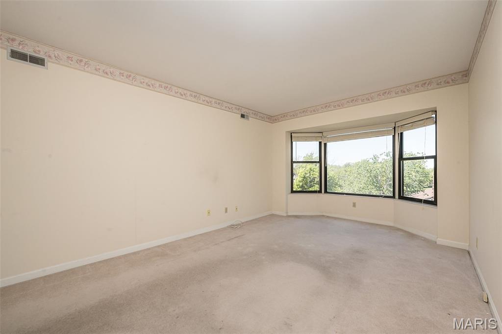 Jefferson Manor Condo - Residential