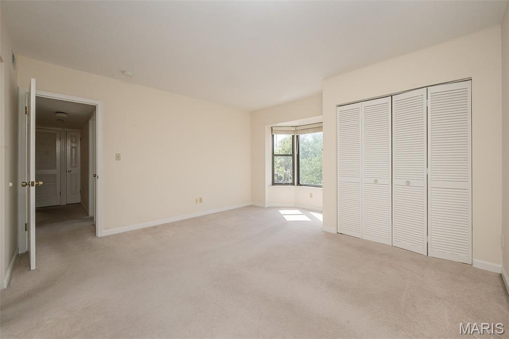 Jefferson Manor Condo - Residential