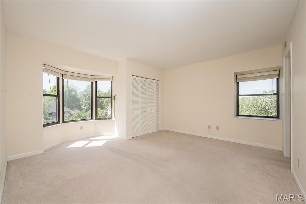 Jefferson Manor Condo - Residential